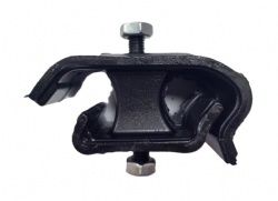 Engine support  SUZUKI DA64V DA64W 11610-68H00